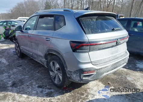 2025 Volkswagen Taos 1.5T Se из США, поврежденный, VIN 3VVVC7B2XSM010587